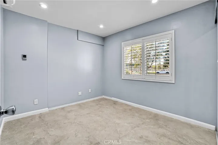 9410 Zelzah Avenue, Northridge, California 91325