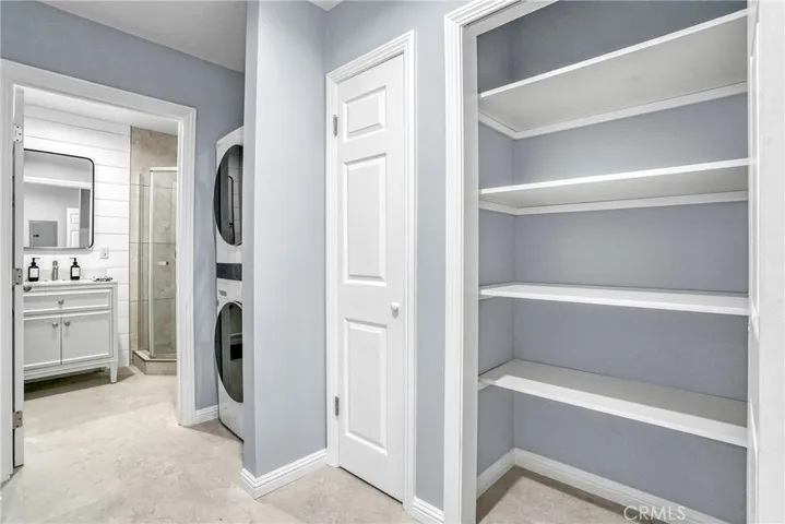 9410 Zelzah Avenue, Northridge, California 91325