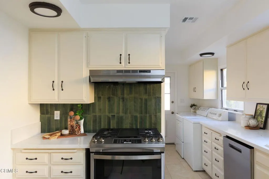 1755 Morada Place, Altadena, California 91001 home-pic-16