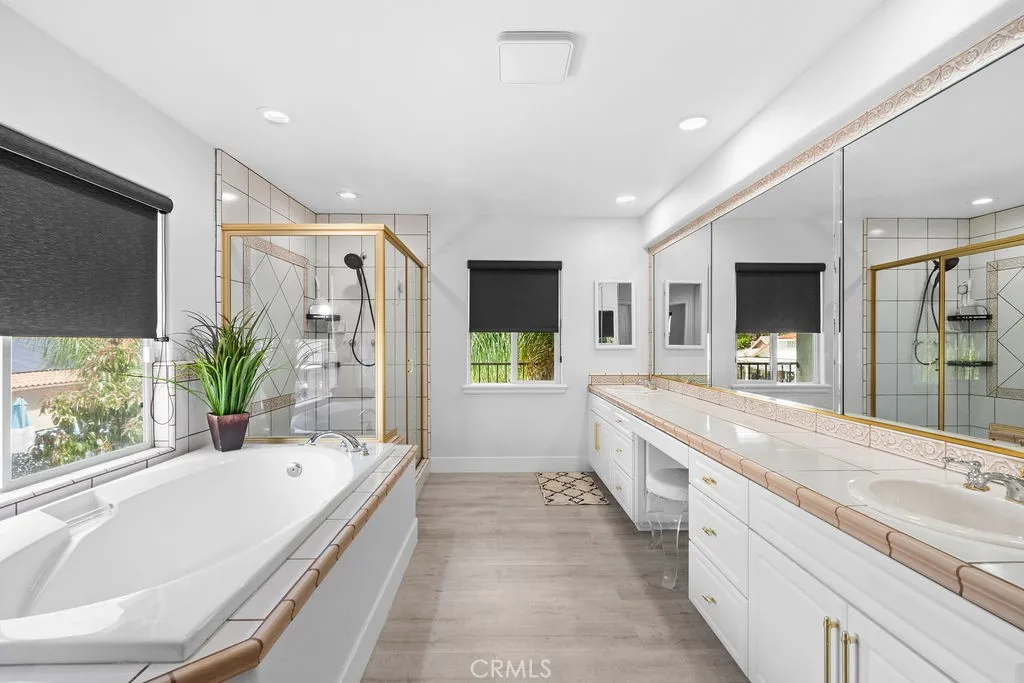 22561 Bass Place, Canyon Lake, California 92587 home-pic-32