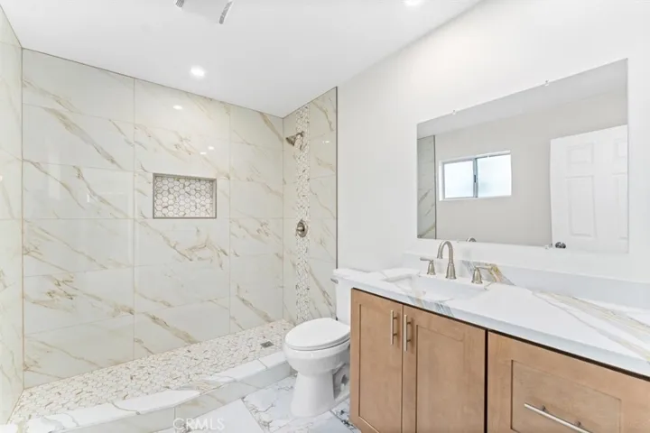 1672 E Phillips Street, Long Beach, California 90805