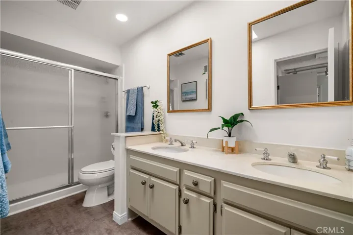 Master double vanity