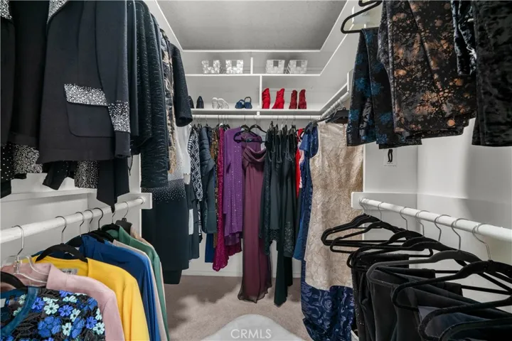 Walk-in Closet