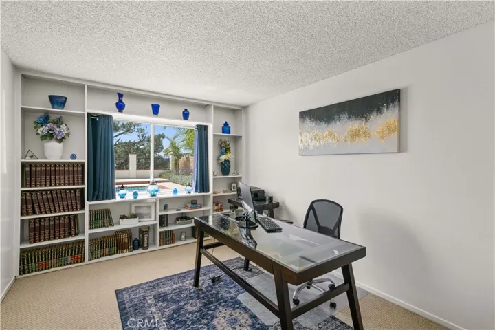 Main floor bedroom or office