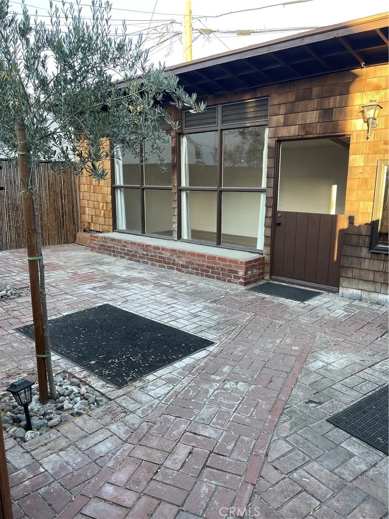 258 Glendora Avenue, Long Beach, California 90803 home-pic-13