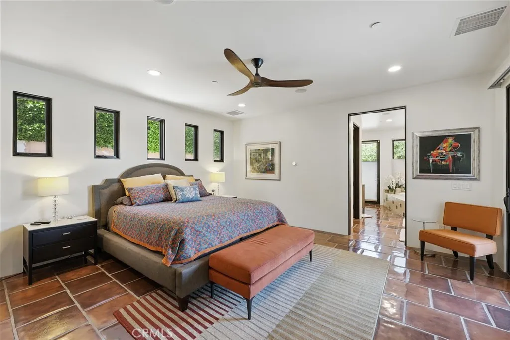 248 E Palo Verde Avenue, Palm Springs, California 92264 home-pic-21