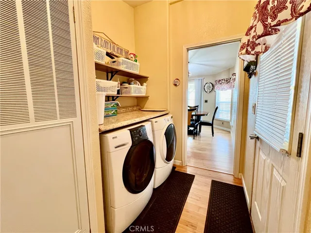 406 Rainbow Road, Landers, California 92285