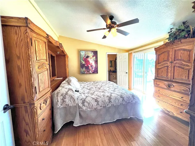 406 Rainbow Road, Landers, California 92285