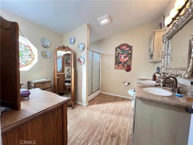406 Rainbow Road, Landers, California 92285