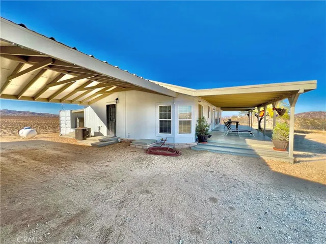 406 Rainbow Road, Landers, California 92285