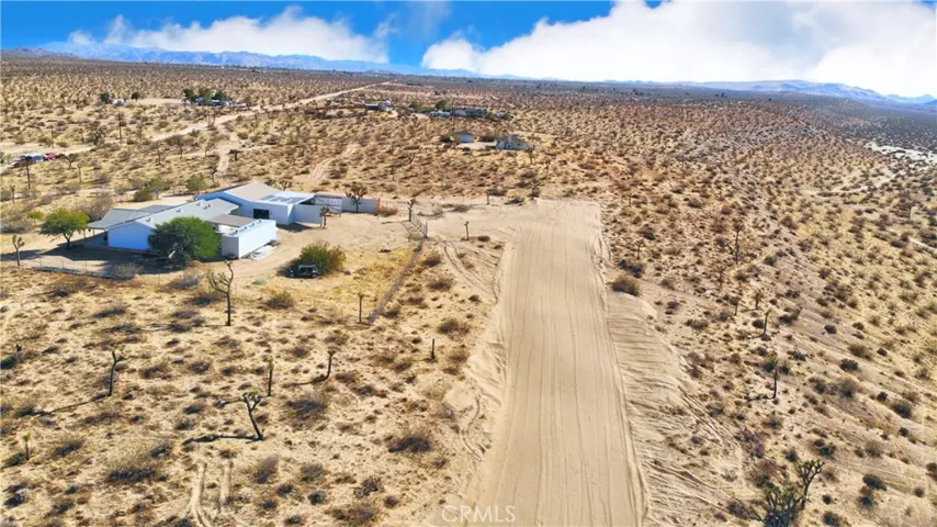 406 Rainbow Road, Landers, California 92285