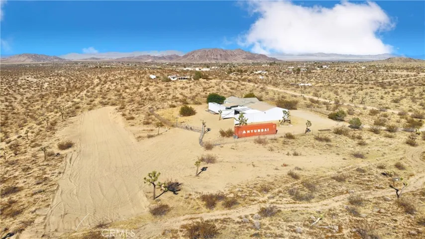 406 Rainbow Road, Landers, California 92285
