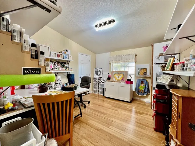 406 Rainbow Road, Landers, California 92285