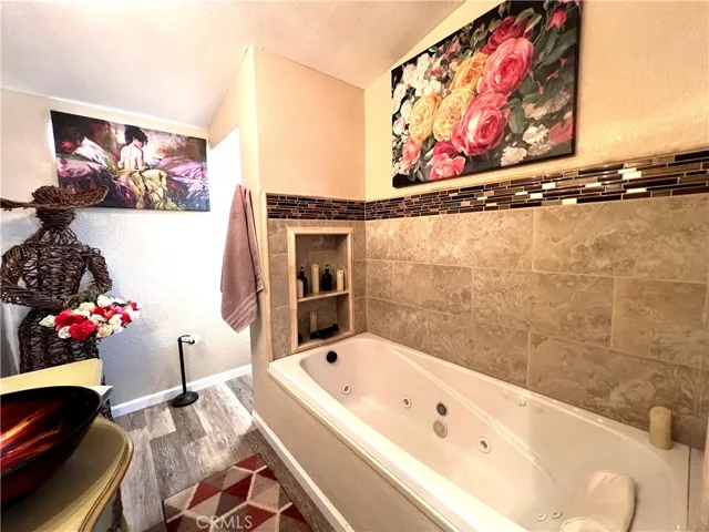 406 Rainbow Road, Landers, California 92285