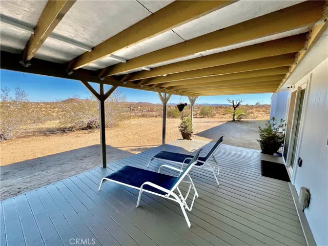406 Rainbow Road, Landers, California 92285