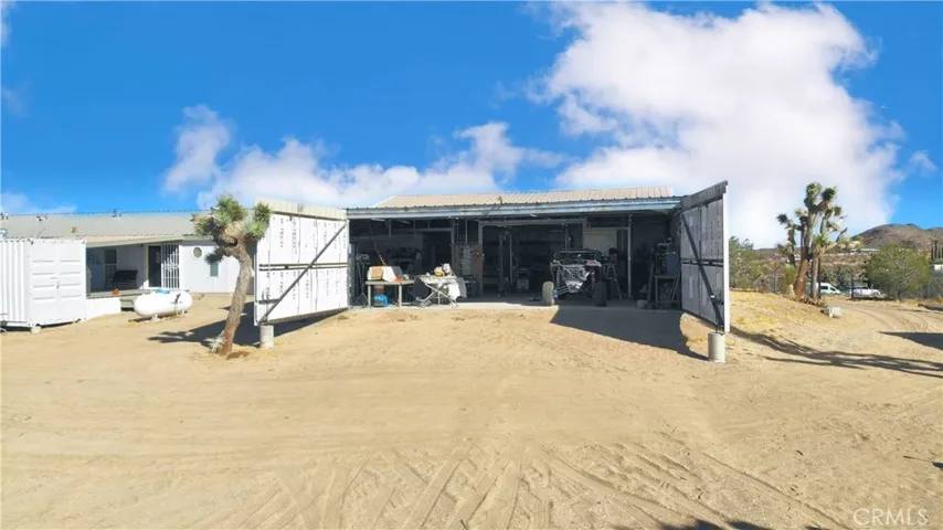 406 Rainbow Road, Landers, California 92285