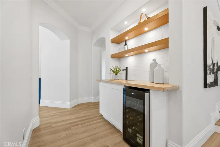 Built in Bar with Wine Fridge