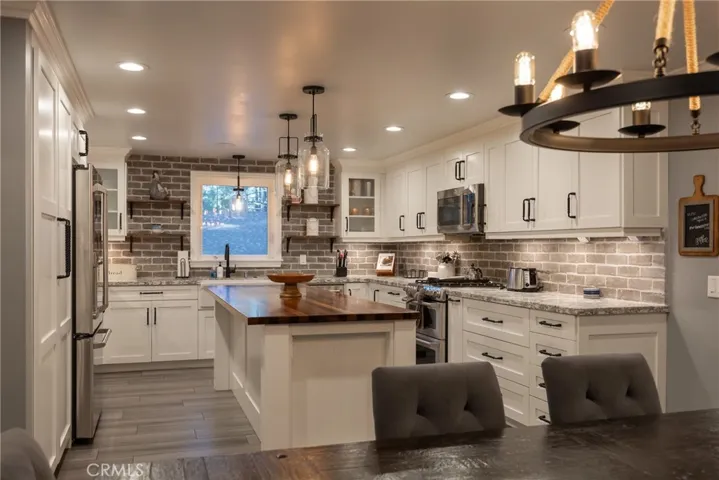 41496 Comstock Lane, Big Bear Lake, California 92315