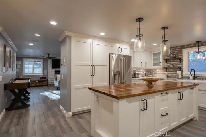 41496 Comstock Lane, Big Bear Lake, California 92315