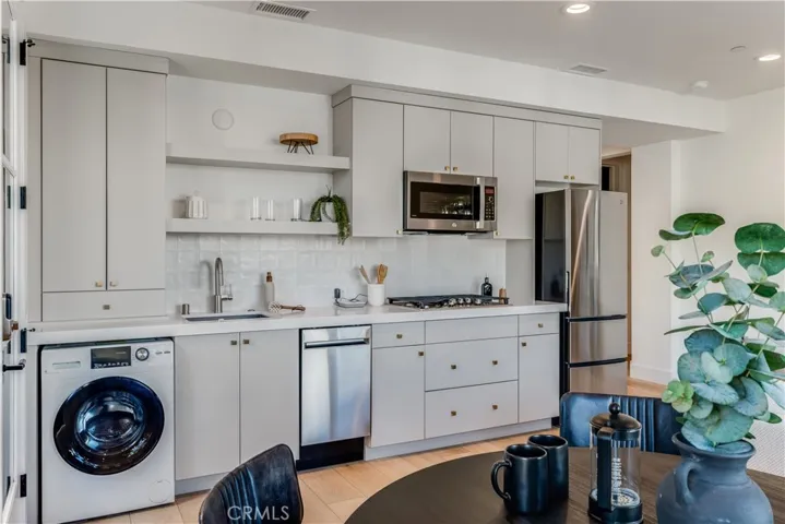 1451 Hansen Lane, San Luis Obispo, California 93401