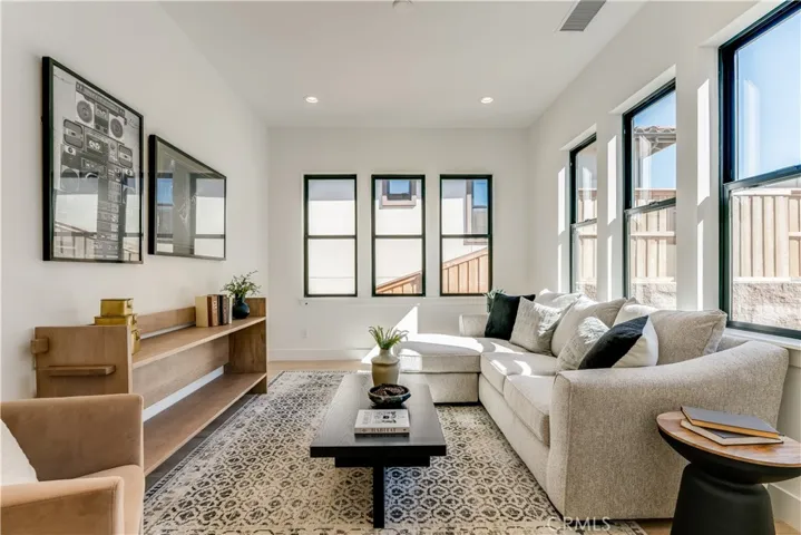 1451 Hansen Lane, San Luis Obispo, California 93401