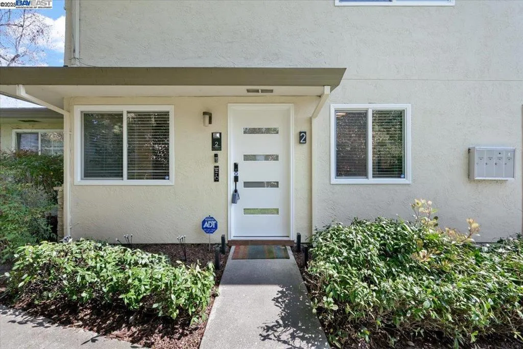 34701 Alvarado Niles Rd 2, Union City, California 94587 home-pic-24