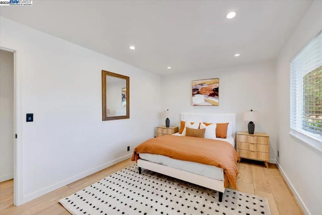 34701 Alvarado Niles Rd 2, Union City, California 94587 home-pic-11