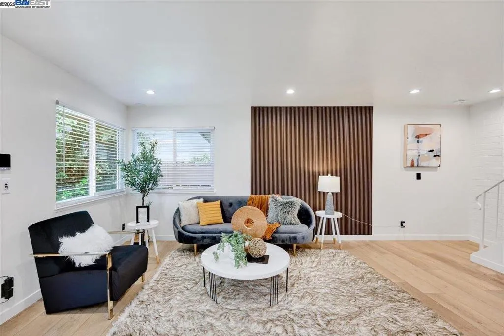 34701 Alvarado Niles Rd 2, Union City, California 94587 home-pic-3