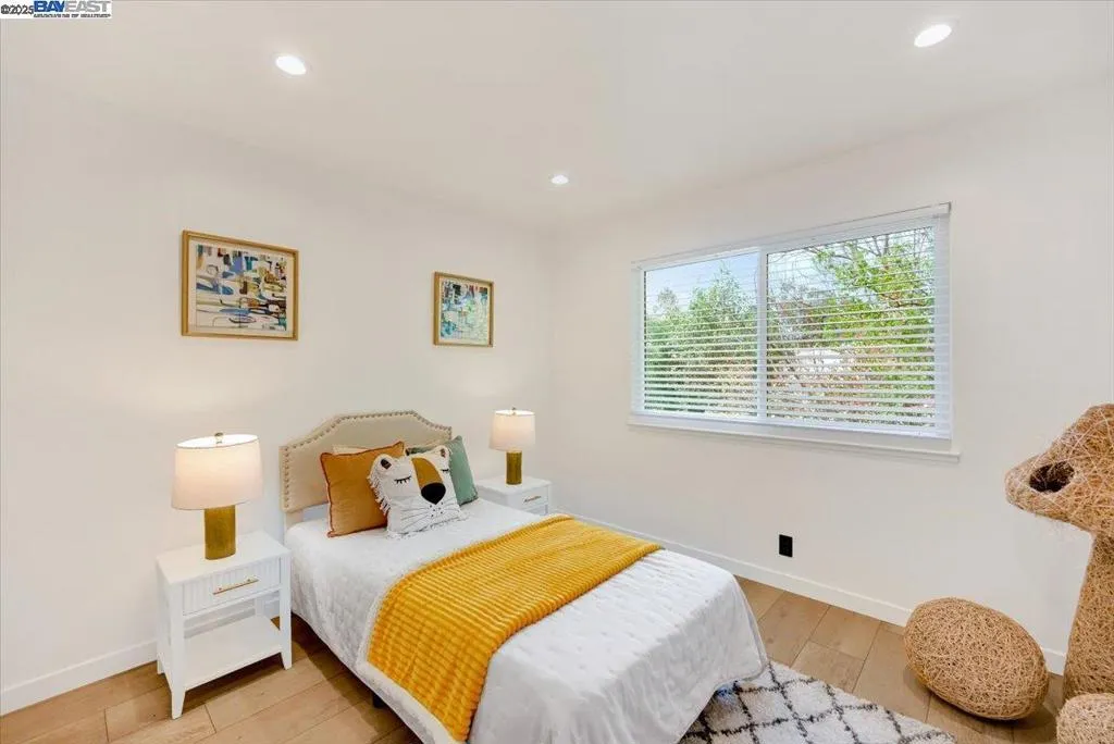 34701 Alvarado Niles Rd 2, Union City, California 94587 home-pic-21
