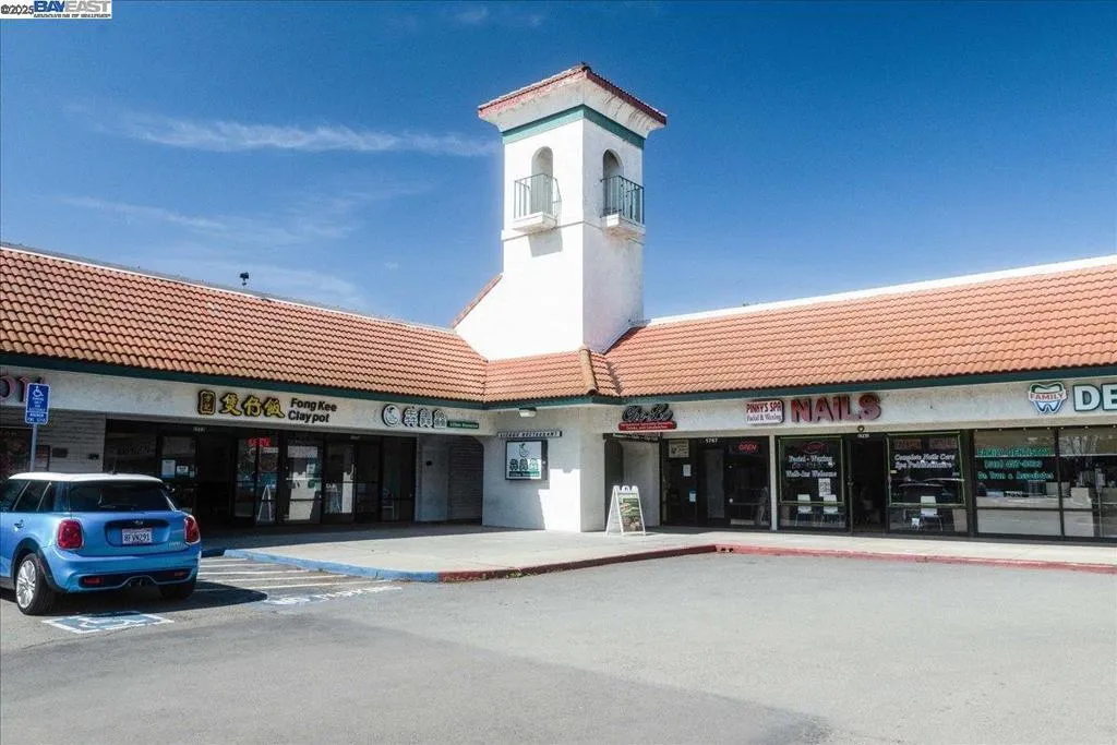 34701 Alvarado Niles Rd 2, Union City, California 94587 home-pic-30