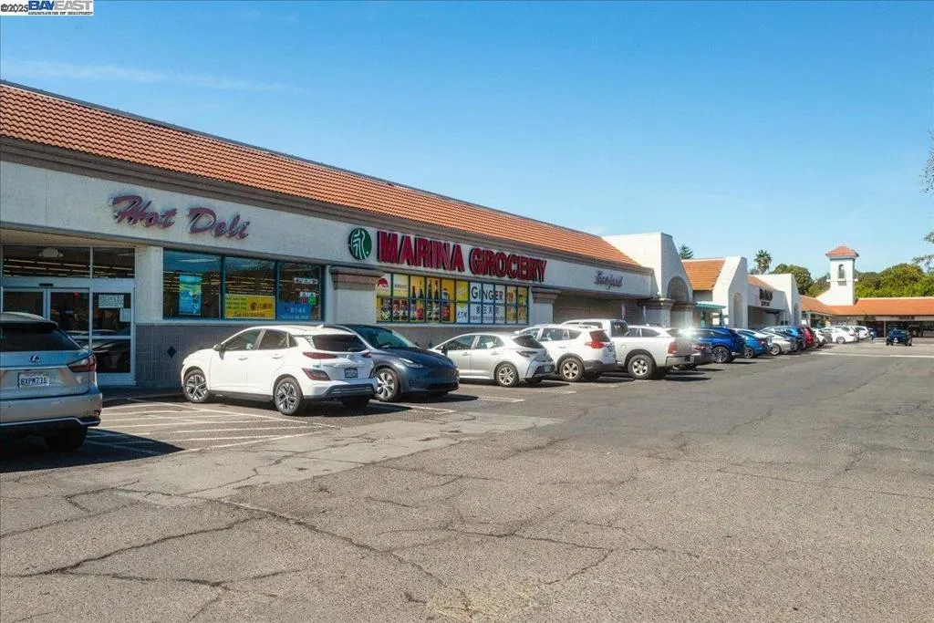 34701 Alvarado Niles Rd 2, Union City, California 94587 home-pic-28