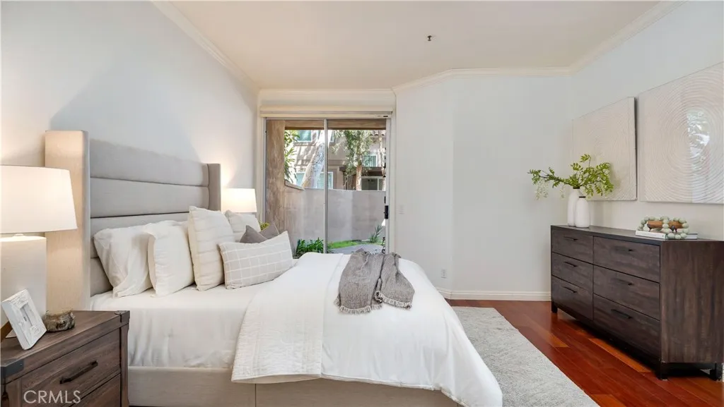 2 Ellisworth Aisle, Irvine, California 92620 home-pic-15