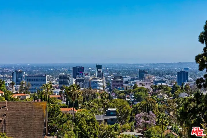 6324 Quebec Drive, Los Angeles, California 90068