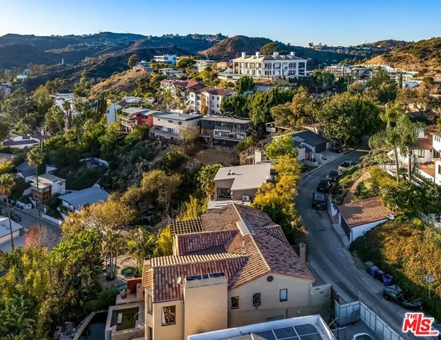 6324 Quebec Drive, Los Angeles, California 90068
