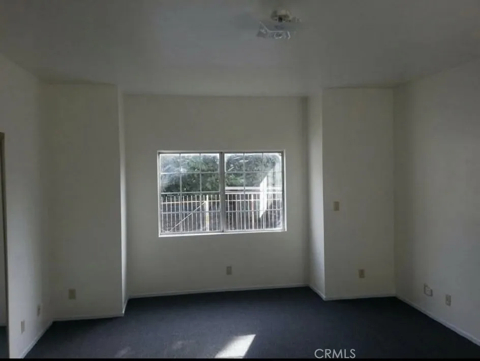 2500 Illinois Avenue, South Gate, California 90280 home-pic-5