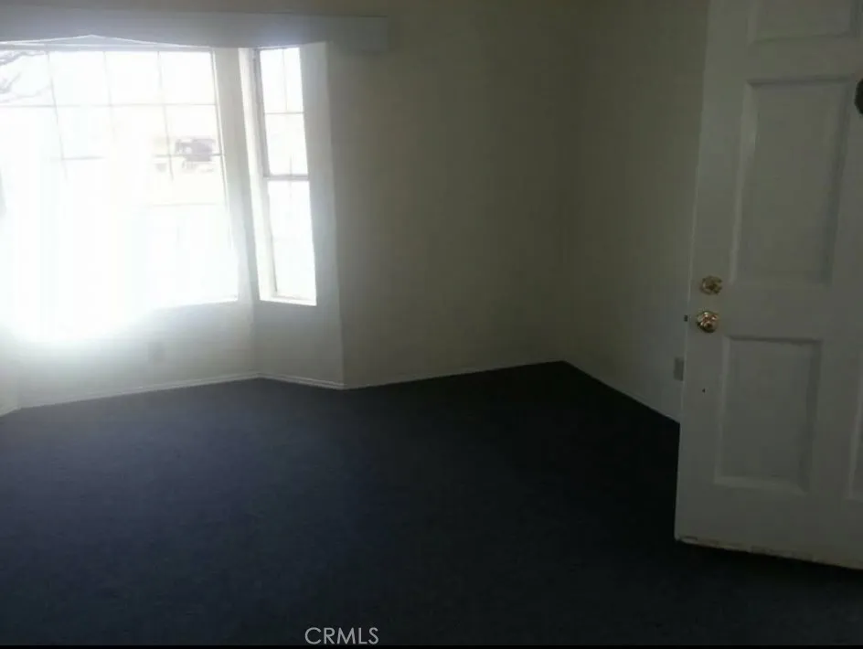 2500 Illinois Avenue, South Gate, California 90280 home-pic-4