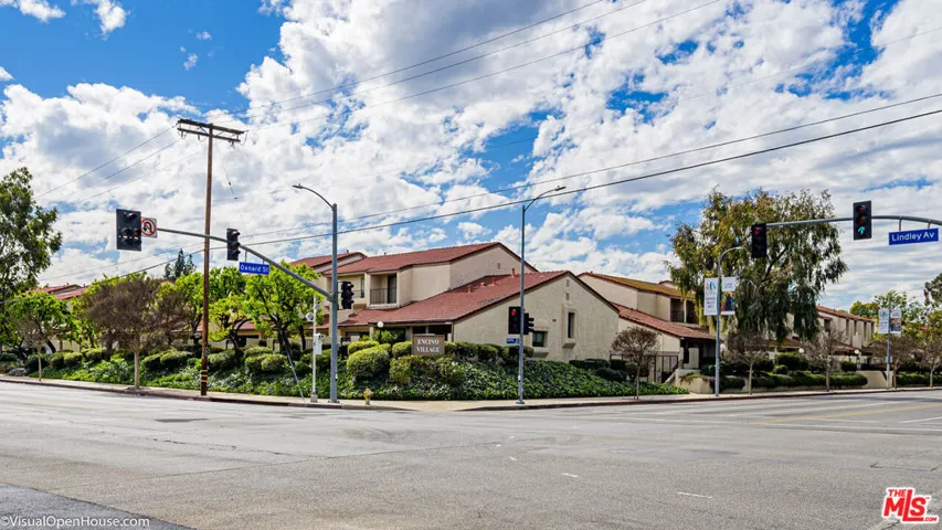 18140 Oxnard Street 60, Tarzana, California 91356