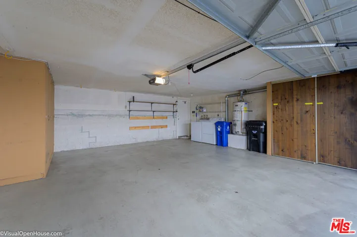 18140 Oxnard Street 60, Tarzana, California 91356