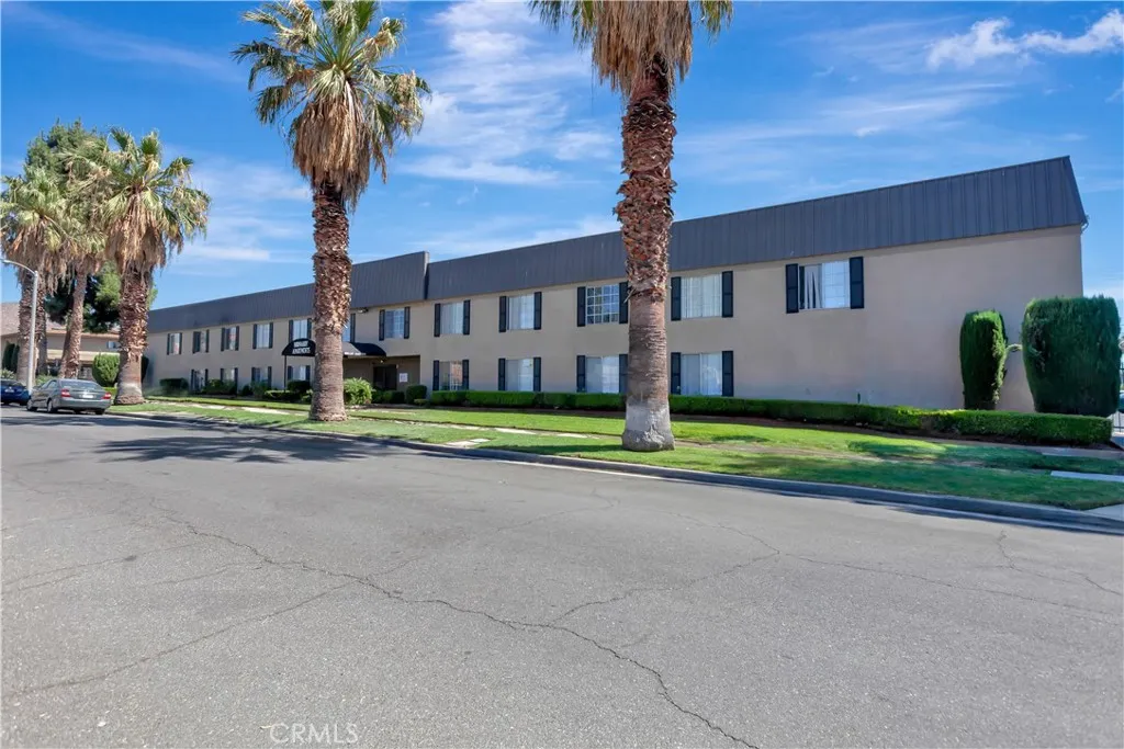 3681 Cranford Avenue, Riverside, California 92507, ,Residential Income,For Sale,Cranford,OC25062567