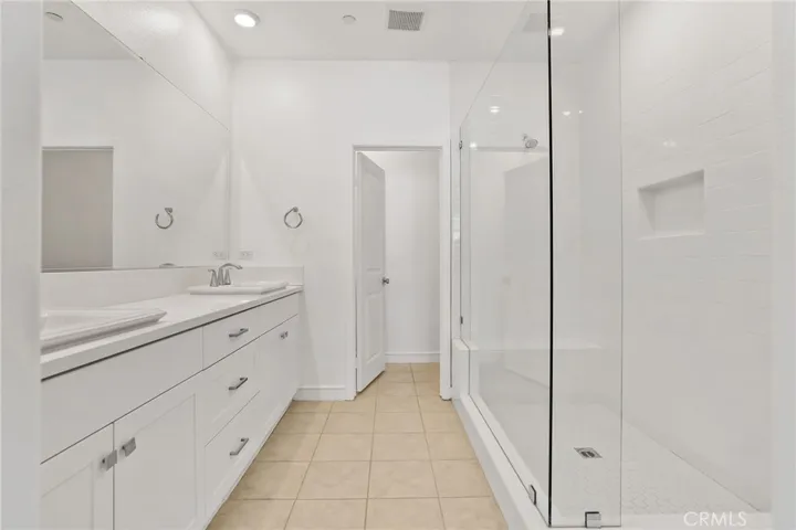 454 Palermo, Lake Forest, California 92630