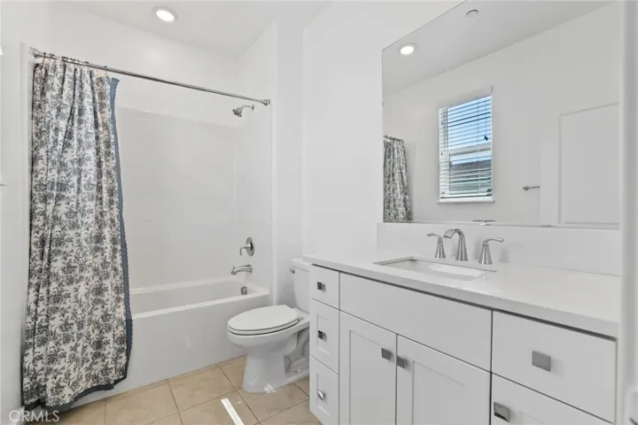 454 Palermo, Lake Forest, California 92630