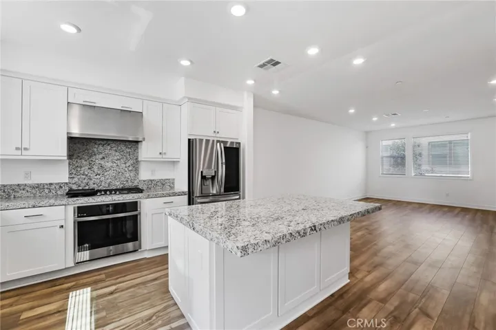 454 Palermo, Lake Forest, California 92630