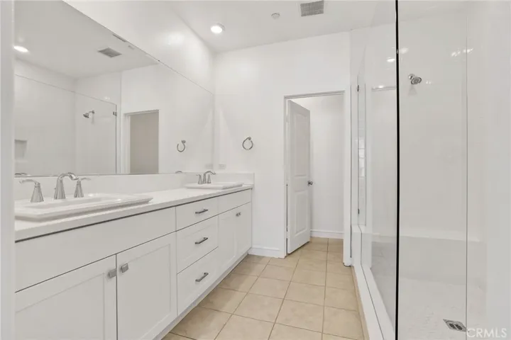 454 Palermo, Lake Forest, California 92630