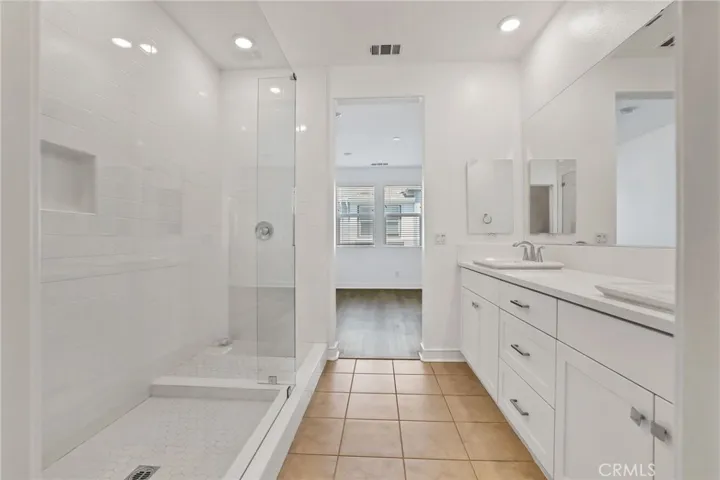 454 Palermo, Lake Forest, California 92630