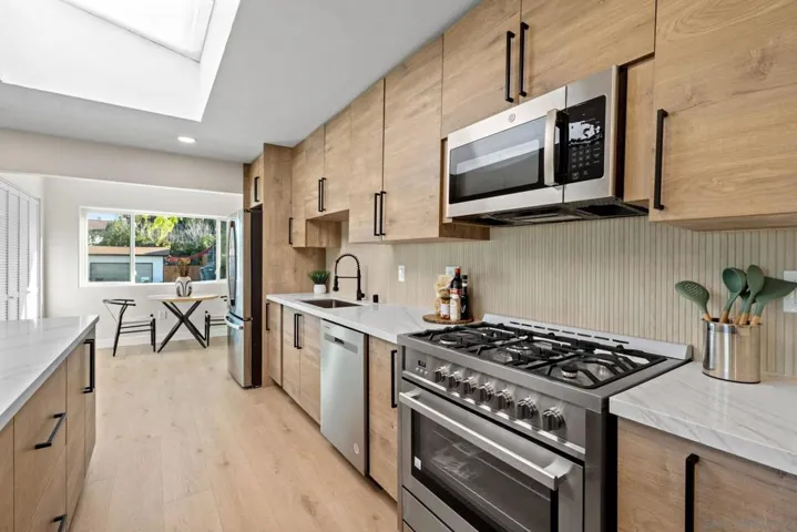 10104 Cristobal Dr, Spring Valley, California 91977