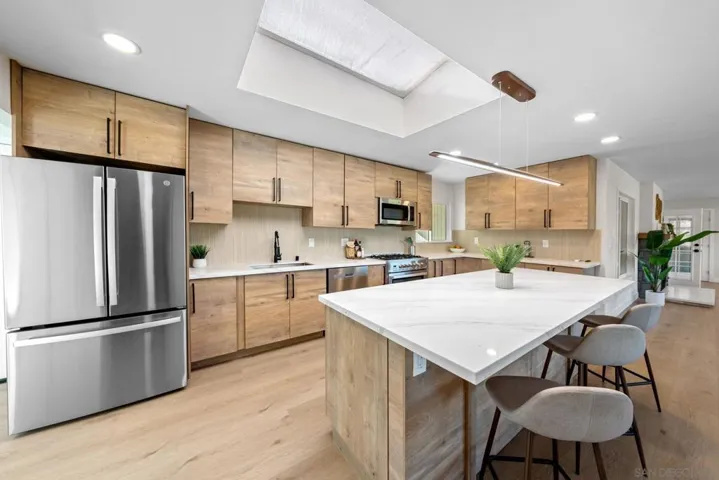 10104 Cristobal Dr, Spring Valley, California 91977