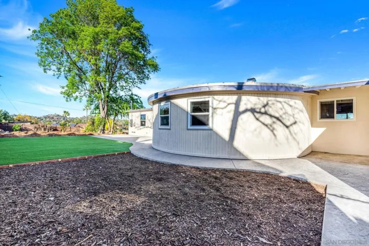10104 Cristobal Dr, Spring Valley, California 91977