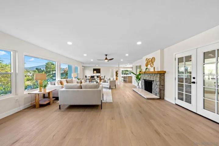 10104 Cristobal Dr, Spring Valley, California 91977