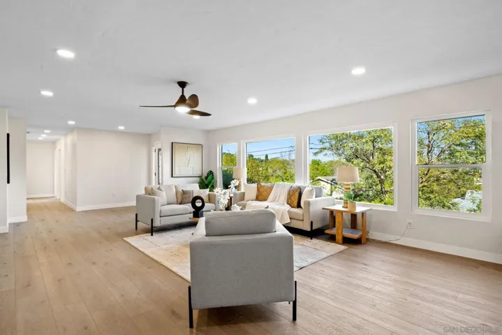 10104 Cristobal Dr, Spring Valley, California 91977