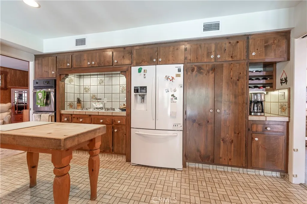 13925 Branton Place, Sherman Oaks, California 91423 home-pic-11